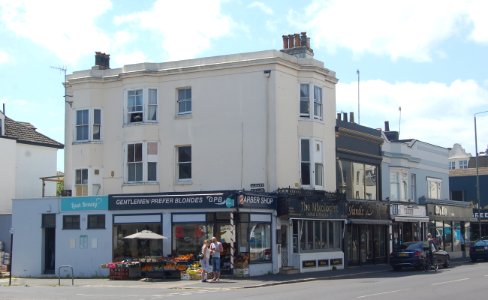 116a–122_Church_Road,_Hove_(May_2020)