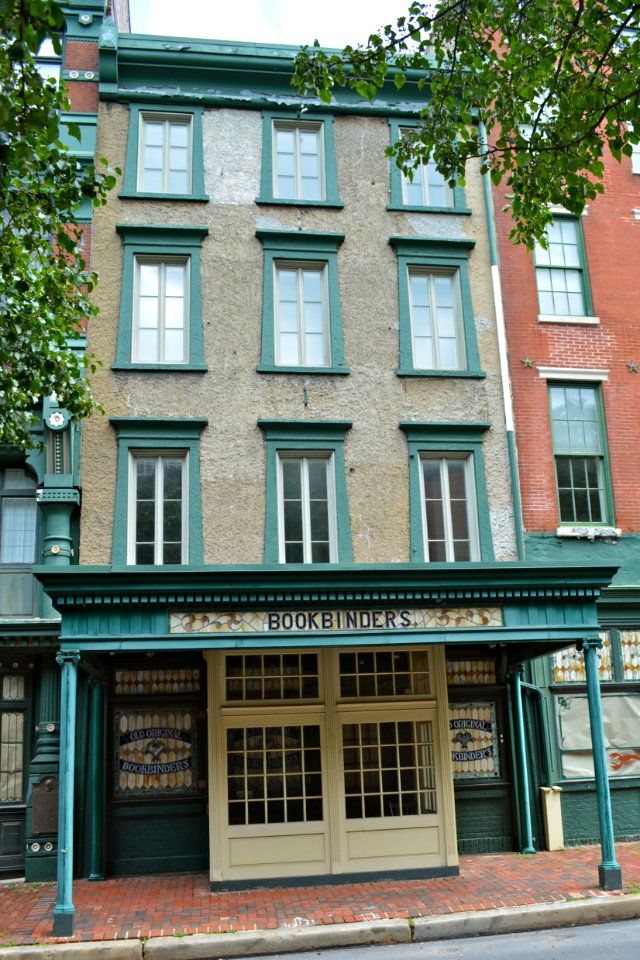 117_Walnut_Philly_(Bookbinders)