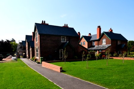 13-16_FREE_COTTAGES