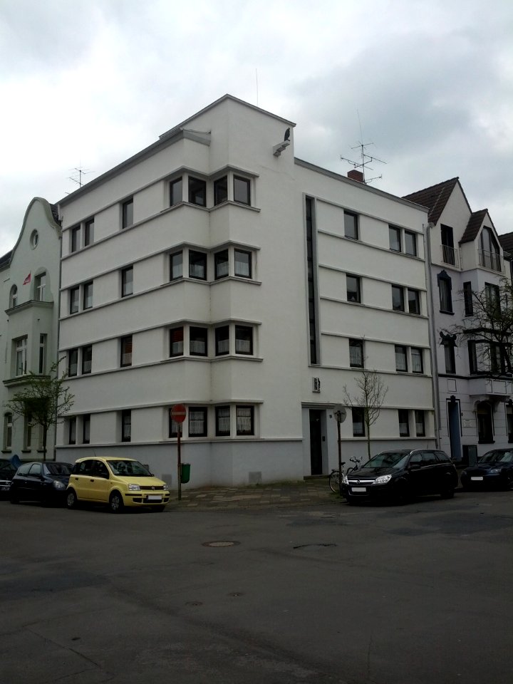 120415_Duesseldorf.Benrodestraße.73_02