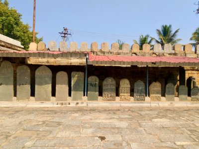 11th_century_Someshwara_temple,_Lakshmeswar,_Karnataka_India_-_115