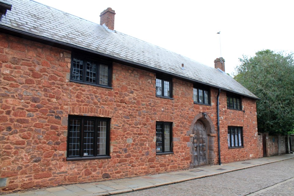 12_And_13,_Cathedral_Close