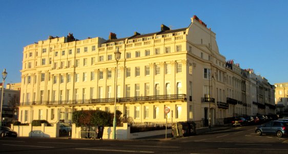 127–133_Marine_Parade_and_1–11_Portland_Place,_Brighton_(December_2016)