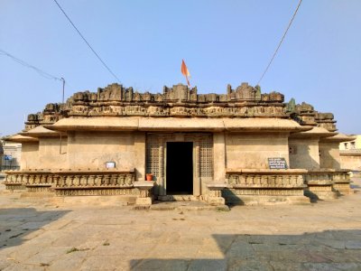 11th_century_Someshwara_temple,_Lakshmeswar,_Karnataka_India_-_17