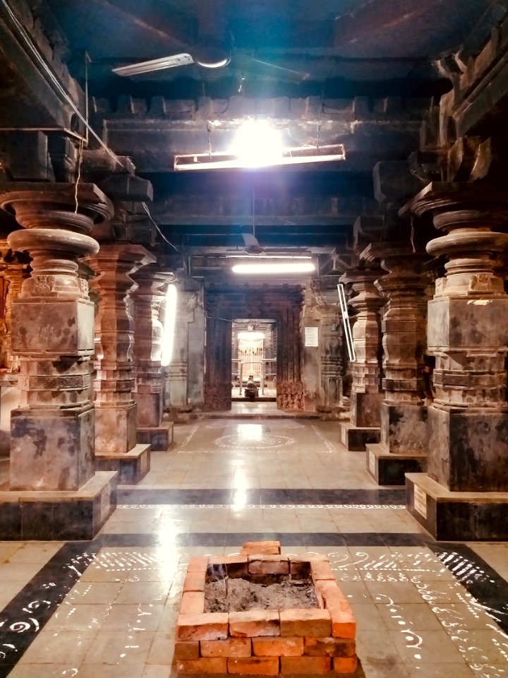 11th_century_Trikuteshvara_temple,_Gadag,_Karnataka_India_-_204