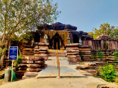 11th_to_13th_century_Shiva_Temple,_Nagunur,_Telangana_India_-_01