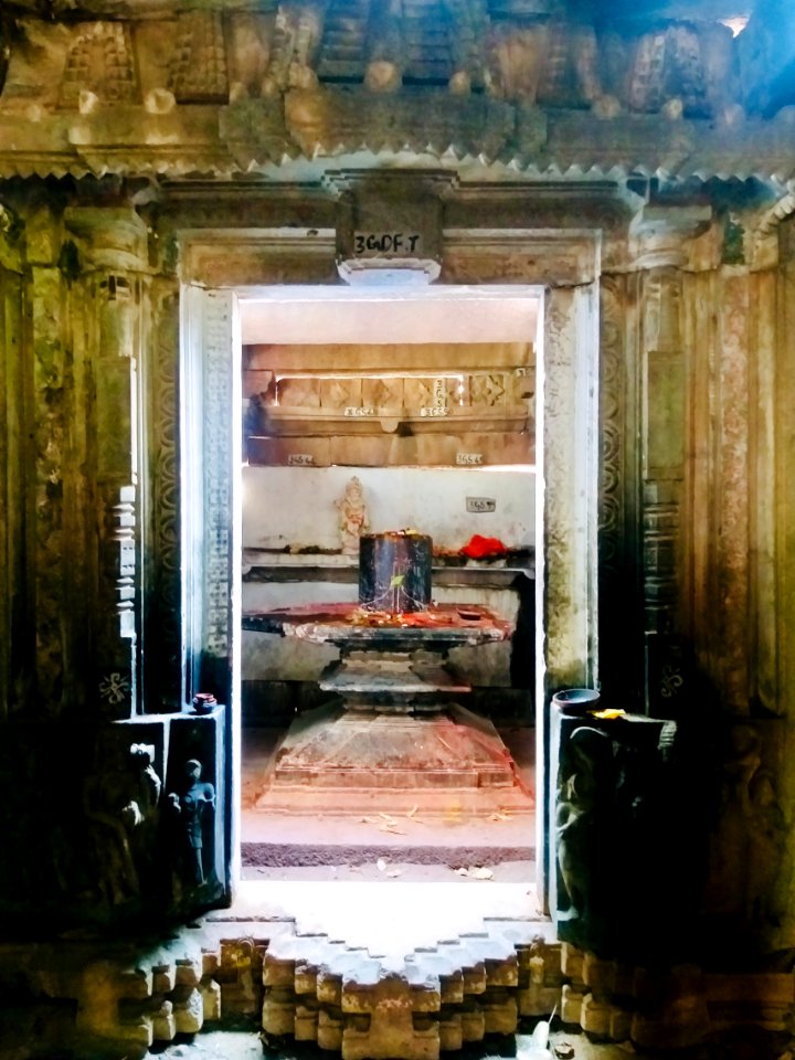 11th_to_13th_century_Shiva_Temple,_Nagunur,_Telangana_India_-_04