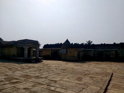 11th_century_Someshwara_temple,_Lakshmeswar,_Karnataka_India_-_118