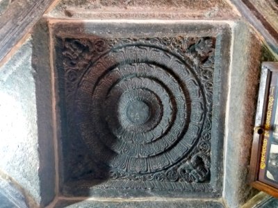 11th_century_Someshwara_temple,_Lakshmeswar,_Karnataka_India_-_102