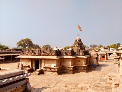 11th_century_Someshwara_temple,_Lakshmeswar,_Karnataka_India_-_106