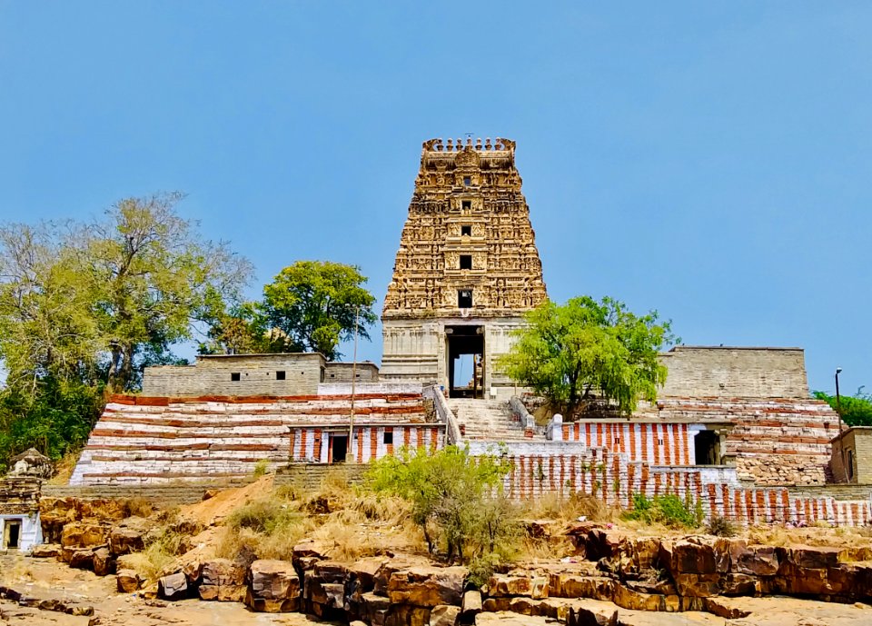 10th_to_15th_century_Chennakesava_temples_group,_Pushpagiri,_Andhra_Pradesh_India_-_02