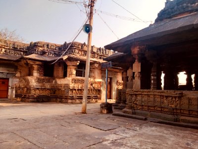 1100_CE_Saraswati_temple,_Gadag,_Karnataka_India_-_4