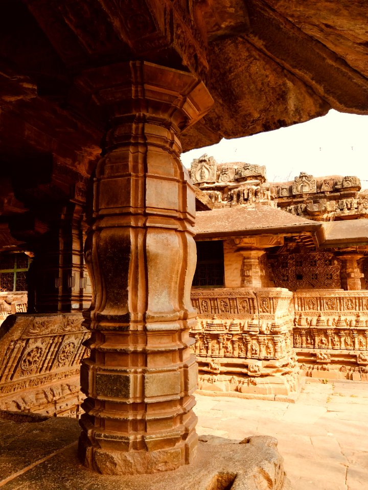 1100_CE_Saraswati_temple,_Gadag,_Karnataka_India_-_8