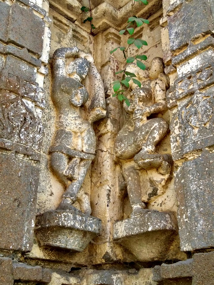 11th_12th_century_Mallikarjuna_Temple_Kalgi_Karnataka_India_-_19