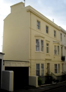12_Powis_Square,_Montpelier,_Brighton_(NHLE_Code_1380727)_(September_2010)