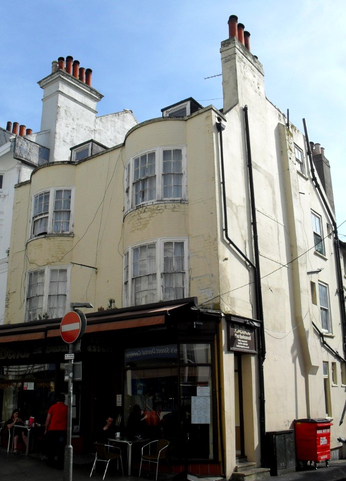 120_and_121_St_James's_Street,_Brighton_(NHLE_Code_1380877)_(September_2010)