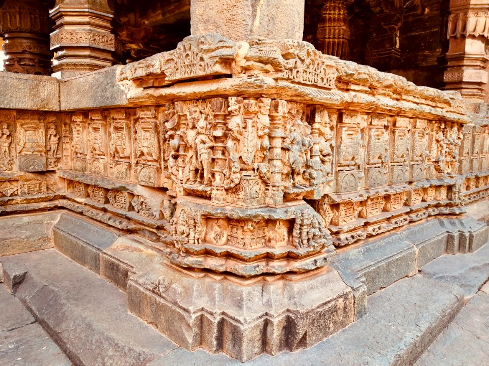 1100_CE_Saraswati_temple,_Gadag,_Karnataka_India_-_35