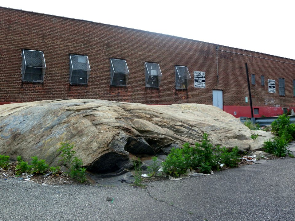 12_St_43_Rd_boulder_jeh