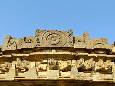 11th_12th_century_Manikeshwara_temple,_Lakkundi,_Karnataka_India_-_36