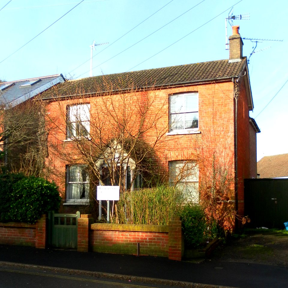 11_Horsham_Road,_West_Green,_Crawley