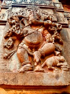 11th_12th_century_Iswara_temple,_Kamaleshwara_Kalleswara_Kamlishvara,_Jalasangvi_Karnataka_India_-_14