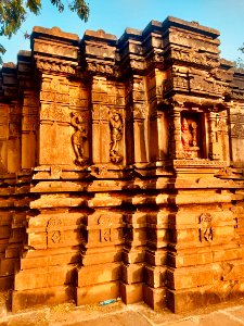11th_12th_century_Iswara_temple,_Kamaleshwara_Kalleswara_Kamlishvara,_Jalasangvi_Karnataka_India_-_2