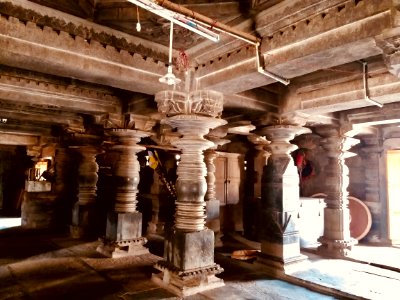 11th_century_Someshwara_temple,_Lakshmeswar,_Karnataka_India_-_91