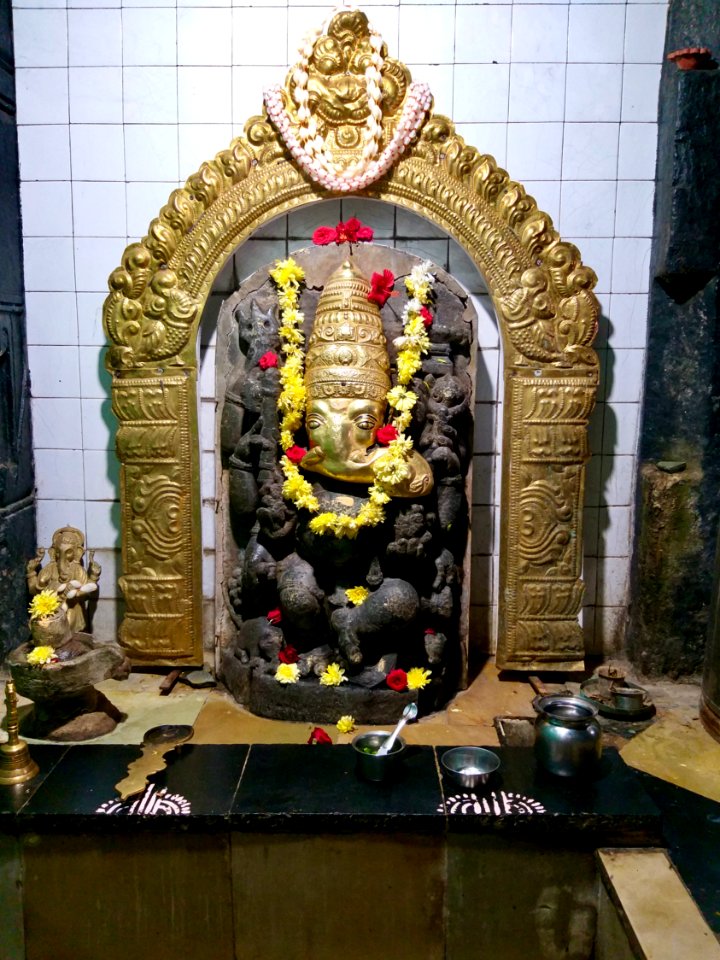 11th_century_Trikuteshvara_temple,_Gadag,_Karnataka_India_-_133