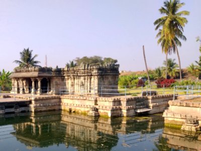11th_12th_century_Manikeshwara_temple,_Lakkundi,_Karnataka_India_-_34