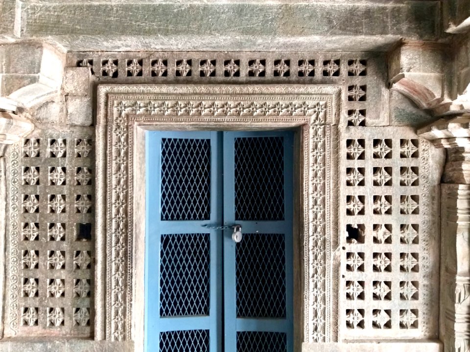 11th_12th_century_Manikeshwara_temple,_Lakkundi,_Karnataka_India_-_22