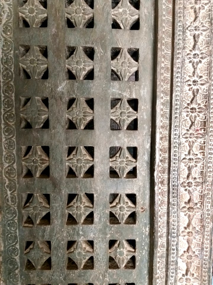 11th_12th_century_Manikeshwara_temple,_Lakkundi,_Karnataka_India_-_20