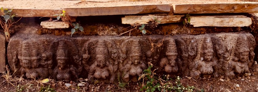 11th_12th_century_Neelakantha_Kaleshwara_temple,_Kalyani_Chalukya,_Kalgi_Karnataka_India_-_24