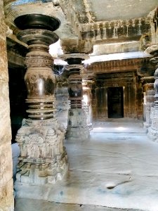 11th_12th_century_Kumbhareshwara_temple,_Lakkundi,_Karnataka_India_-_3