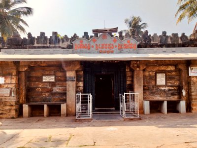 11th_century_Trikuteshvara_temple,_Gadag,_Karnataka_India_-_173