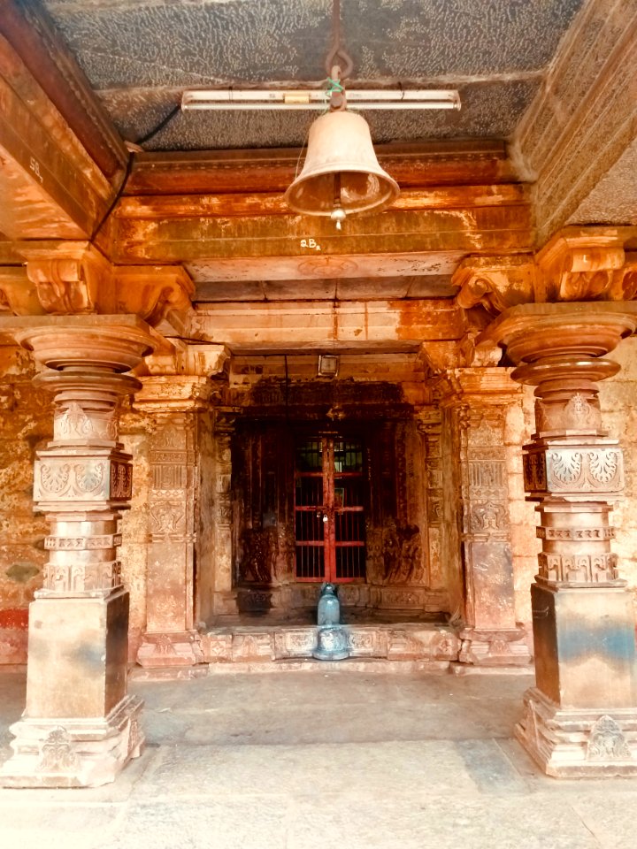 11th_12th_century_Iswara_temple,_Kamaleshwara_Kalleswara_Kamlishvara,_Jalasangvi_Karnataka_India_-_23