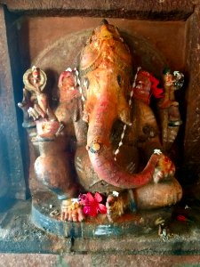 11th_century_Ramalingeshwara_Temple,_Nandikandi,_Telangana,_Kalyani_Chalukyas,_Ganesha