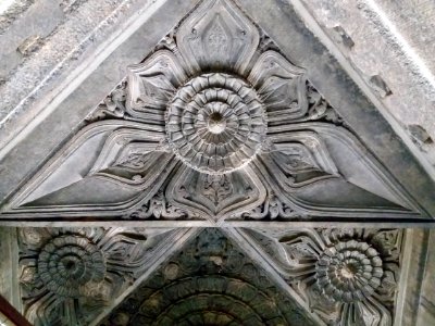 11th_century_Someshwara_temple,_Lakshmeswar,_Karnataka_India_-_96