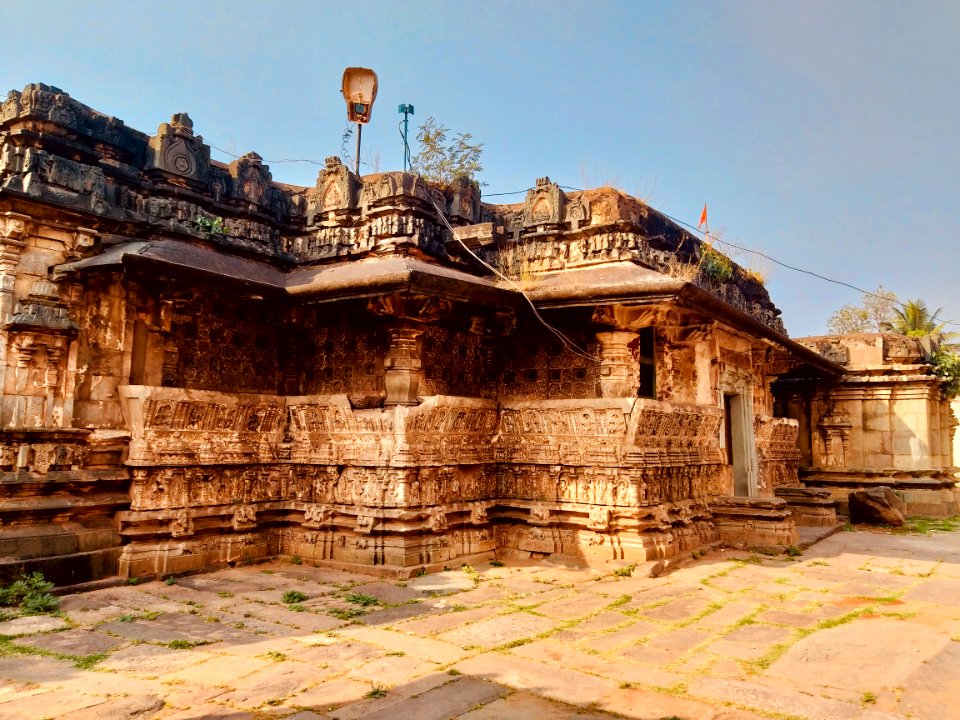 11th_century_Trikuteshvara_temple,_Gadag,_Karnataka_India_-_06