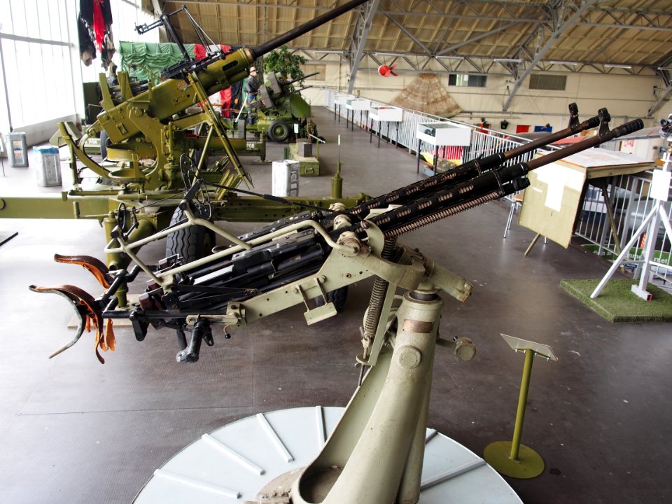 12,7mm_Madsen-Saetter_on_naval_mount_in_Aalborg_Forsvars-_og_Garnisonsmuseum,_pic2