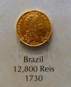 12,800_Reis,_Brazil,_1730_-_National_Museum_of_American_History_-_DSC00176
