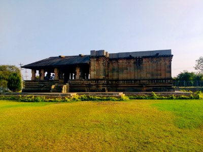 11th_century_Somesvara_temple,_Dambal,_Karnataka_India_-_02