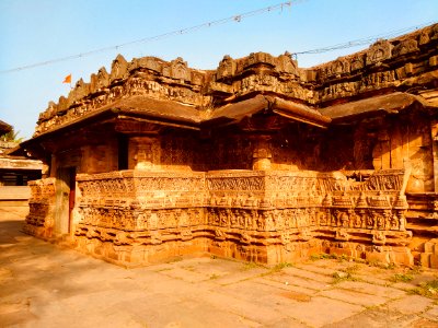 11th_century_Trikuteshvara_temple,_Gadag,_Karnataka_India_-_14