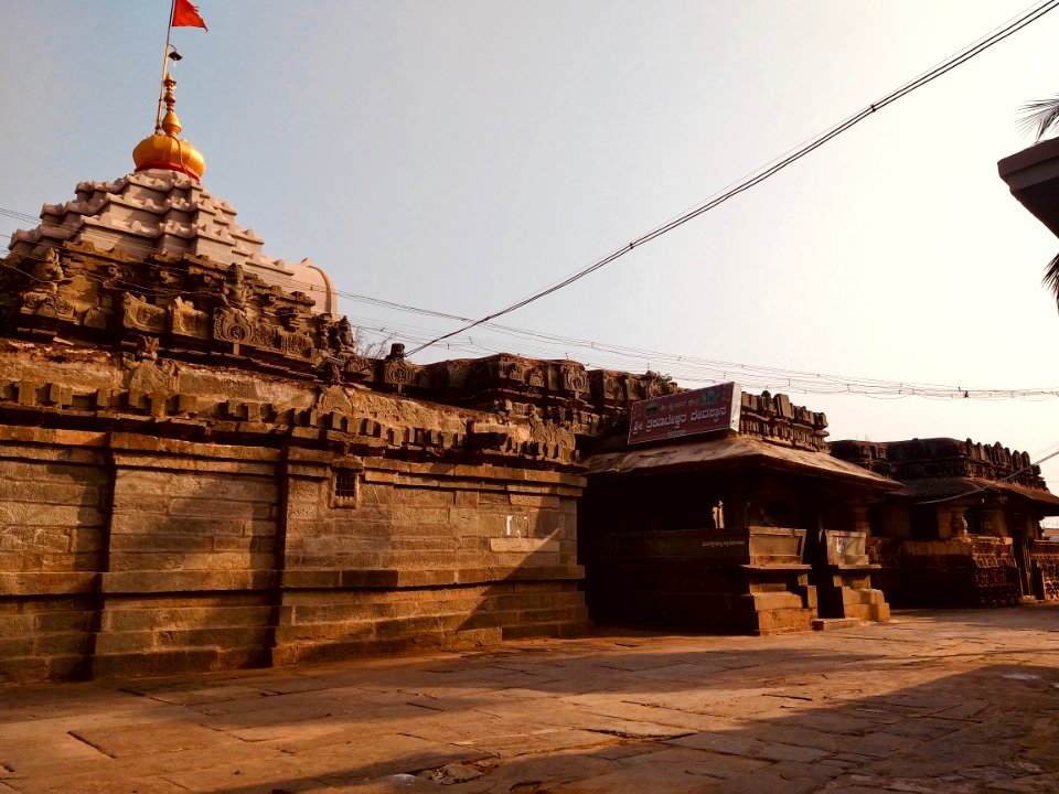 11th_century_Trikuteshvara_temple,_Gadag,_Karnataka_India_-_15