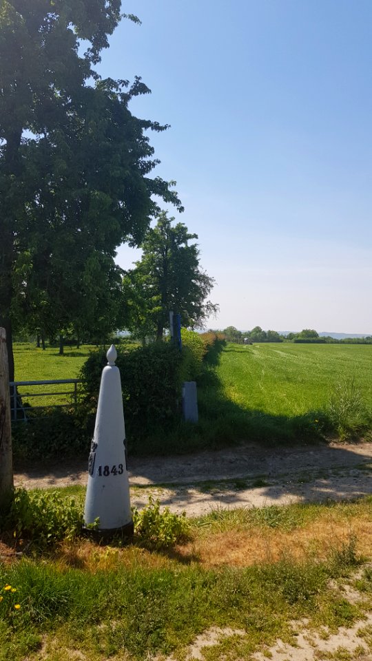 's-Gravenvoeren-Mesch-Grenspaal_29_(BE-NL)_(3)