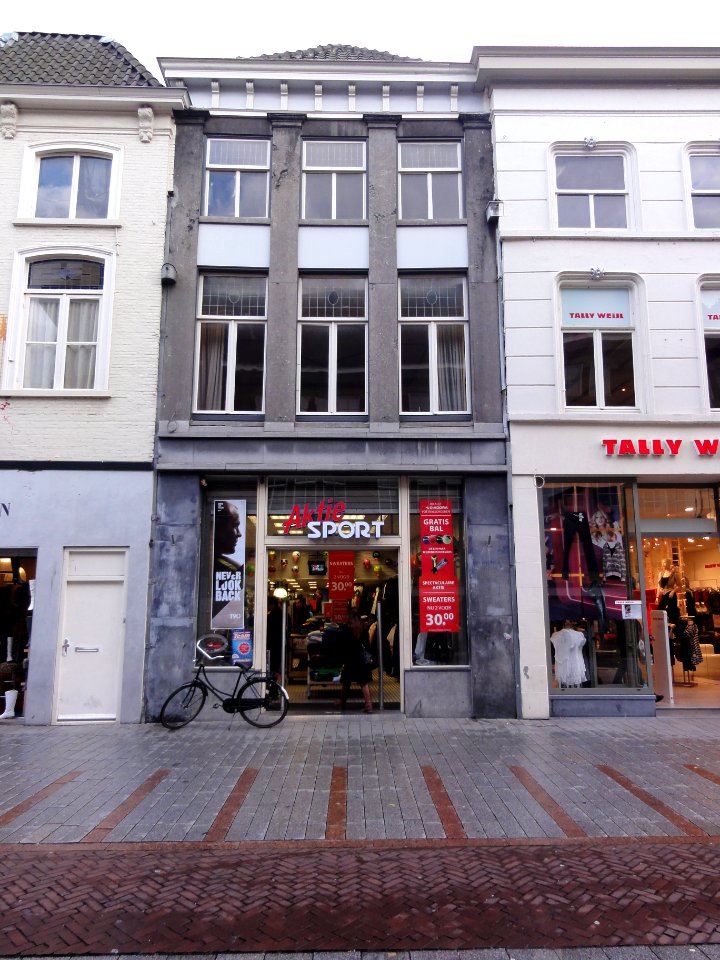 's-Hertogenbosch_Rijksmonument_21607_Hinthamerstraat_69