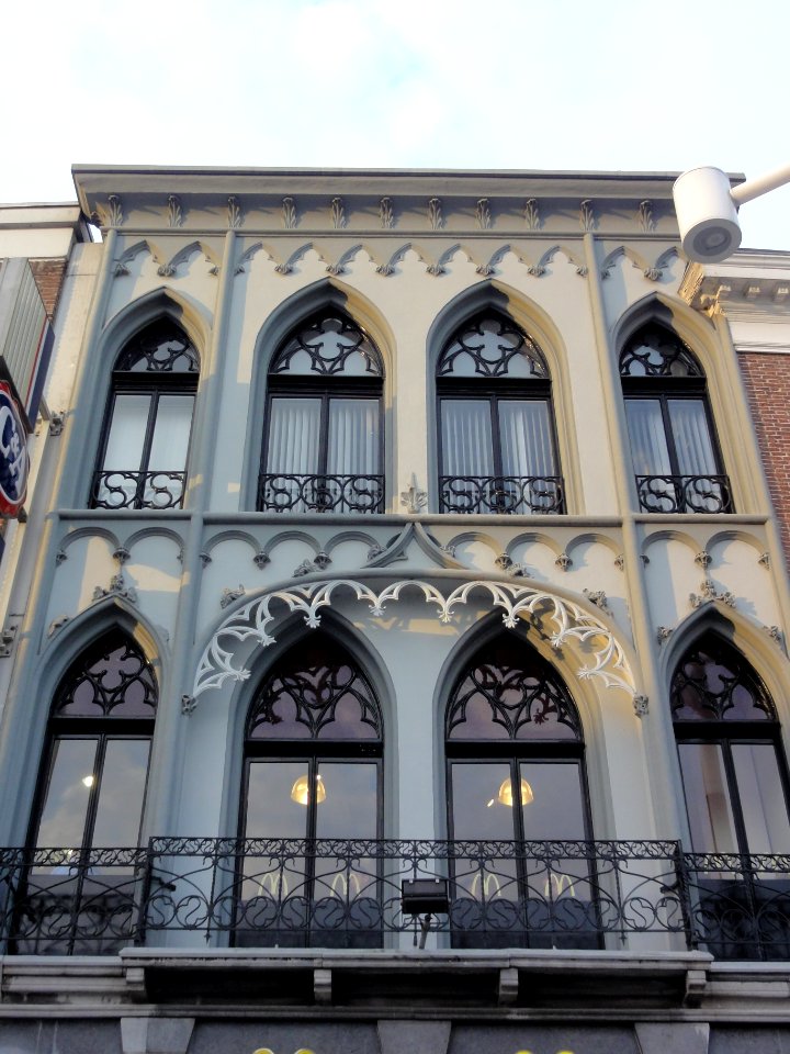 's-Hertogenbosch_Rijksmonument_21728_Markt_39,_41
