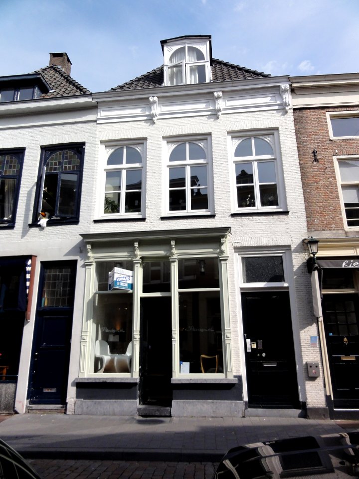 's-Hertogenbosch_Rijksmonument_21694_Kruisstraat_19,_21,_21A