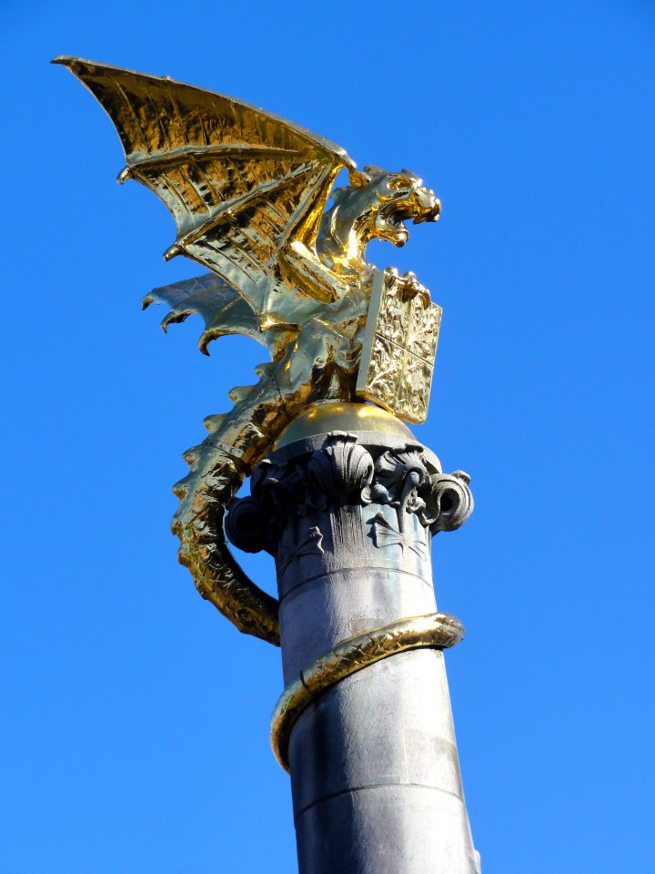 's-Hertogenbosch_Rijksmonument_21852_De_draak,_2