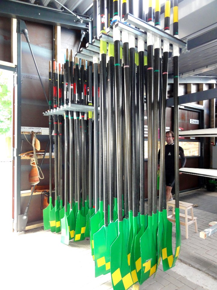 's-Hertogenbosch_De_Hertog_(rowing_club)_boathouse,_storage_of_sculling_oars