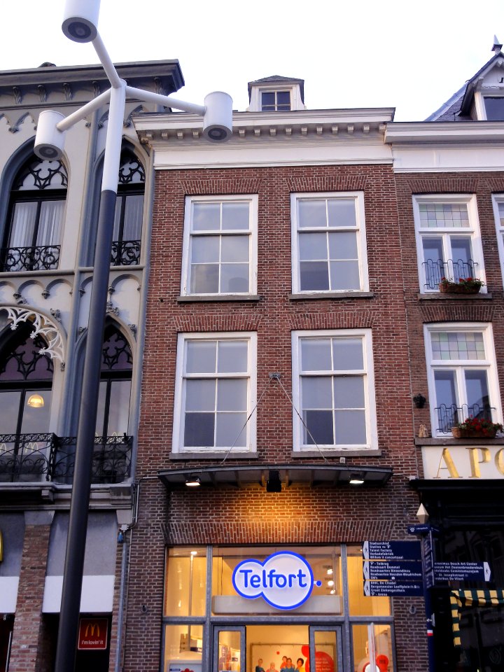 's-Hertogenbosch_Rijksmonument_21727_Markt_37